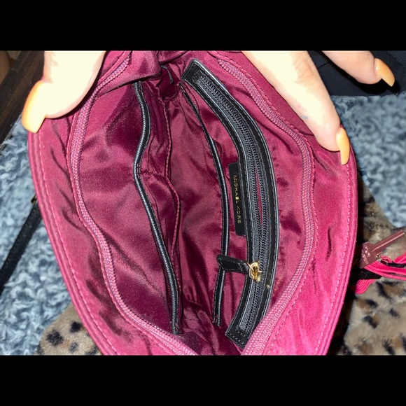 Michael Kors crossbody purse - Picture 4 of 4